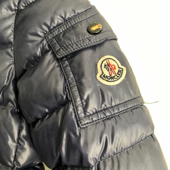 Moncler Moka Quilted Puffer Coat w/ Hood - Picture 4 of 10